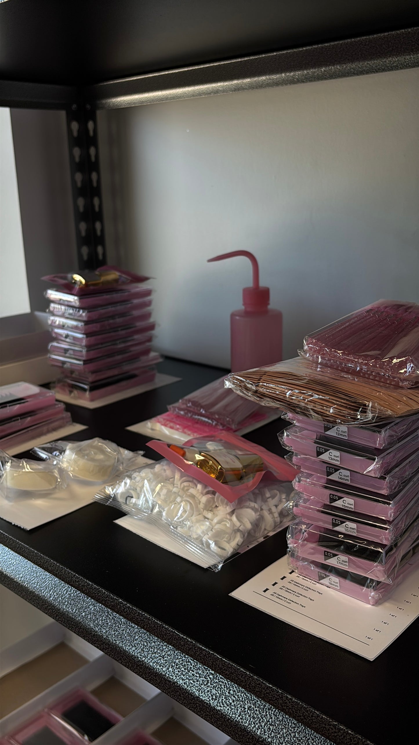 .05 Cashmere Collection Trays